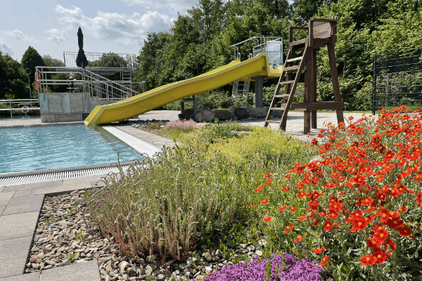 Bild 2 von Waldschwimmbad Bad Wünnenberg